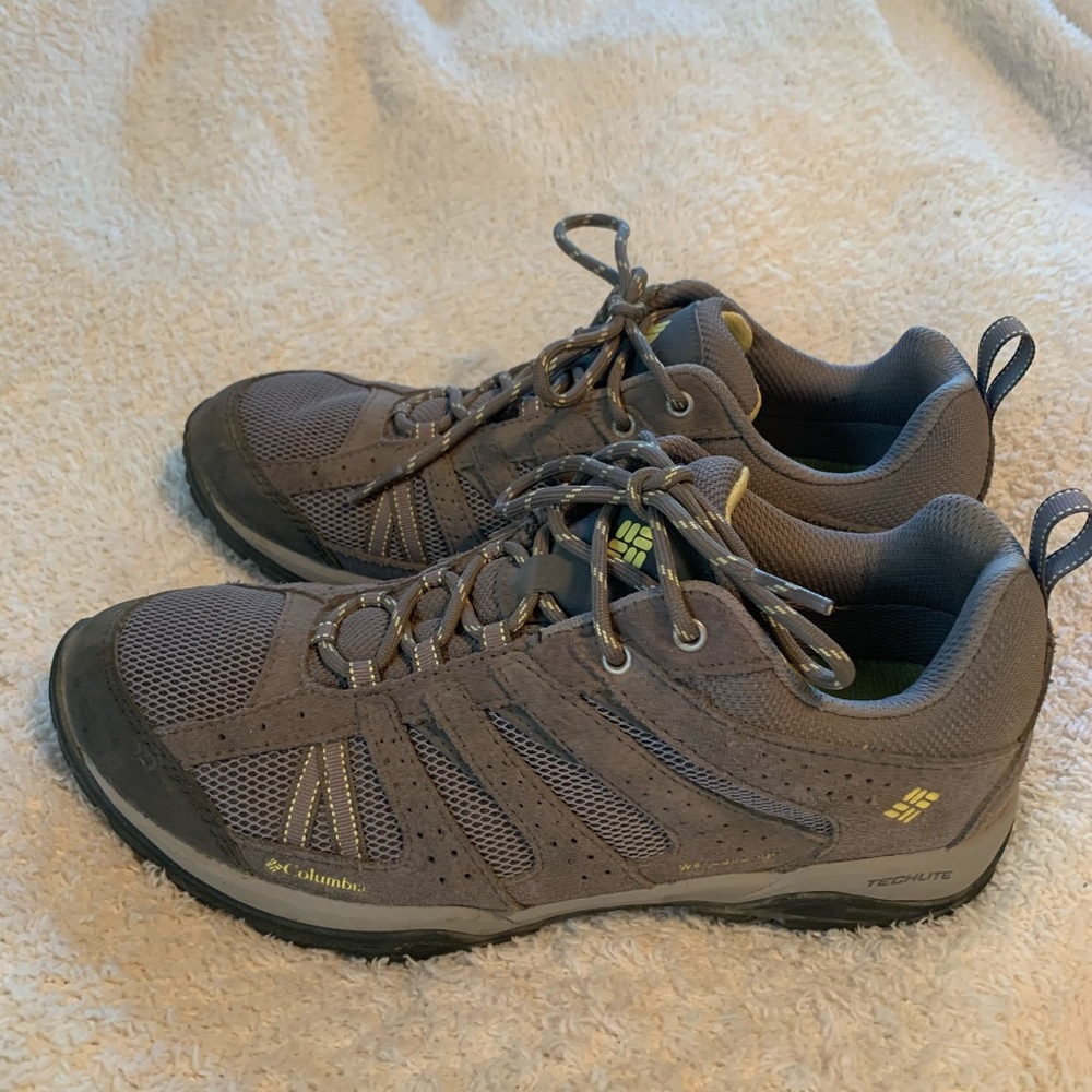 Columbia Women’s Hiking Shoes Size 8.5
